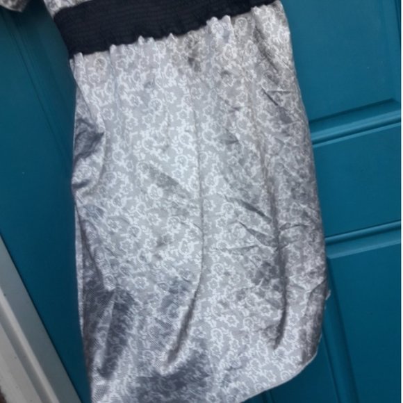 Vintage Guess Dress Retro 90s Romamtic Flirty Puff Sleeves Plunging V Neck - Picture 6 of 10